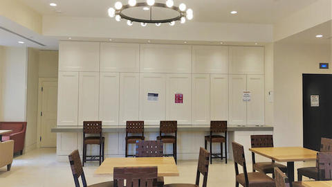 winthrop grille dining area at beren