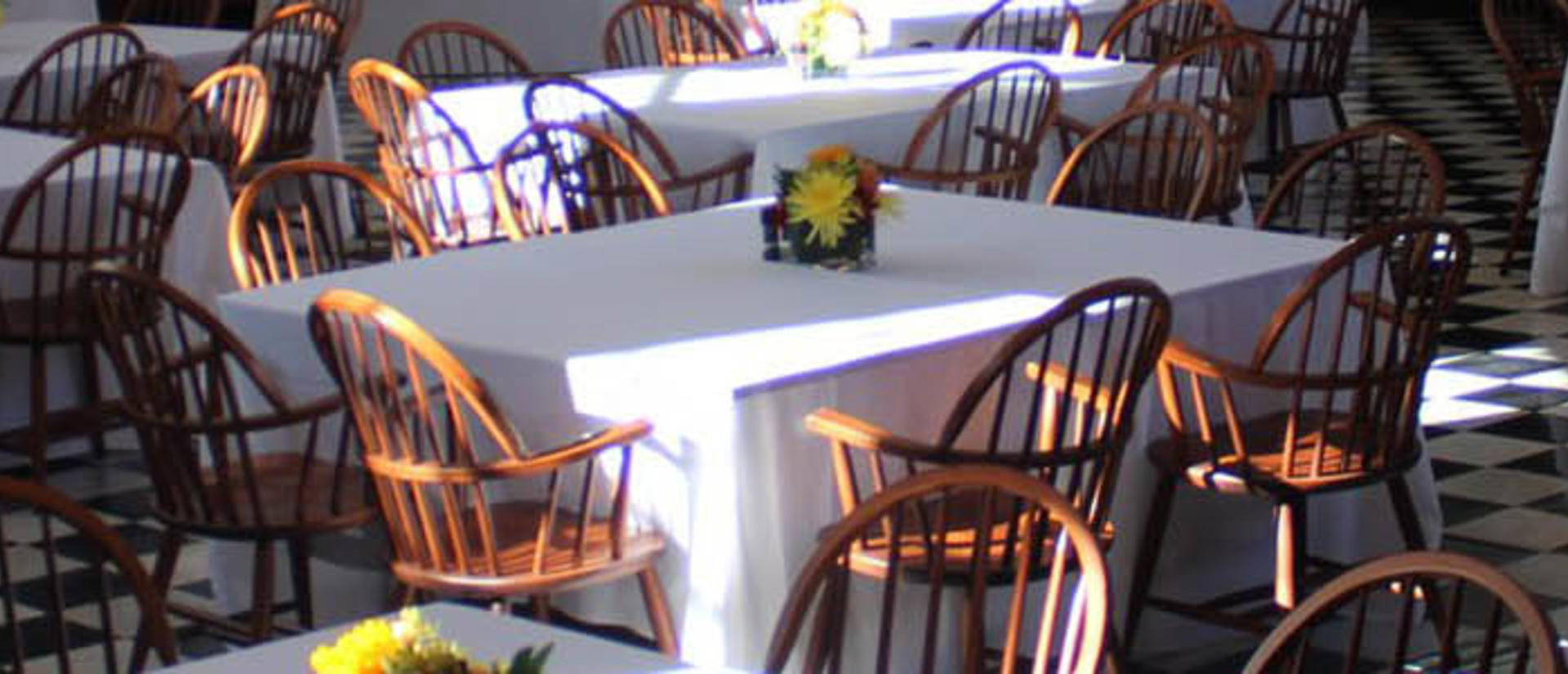 dinningroom.jpeg