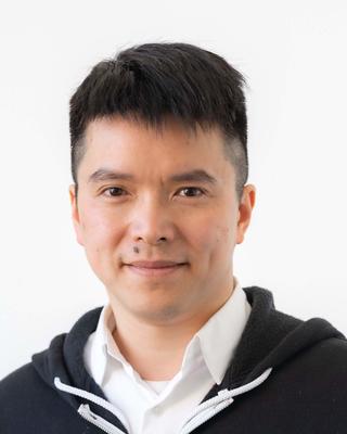 Qu headshot