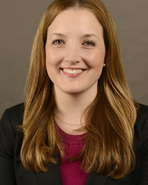 Gillian headshot